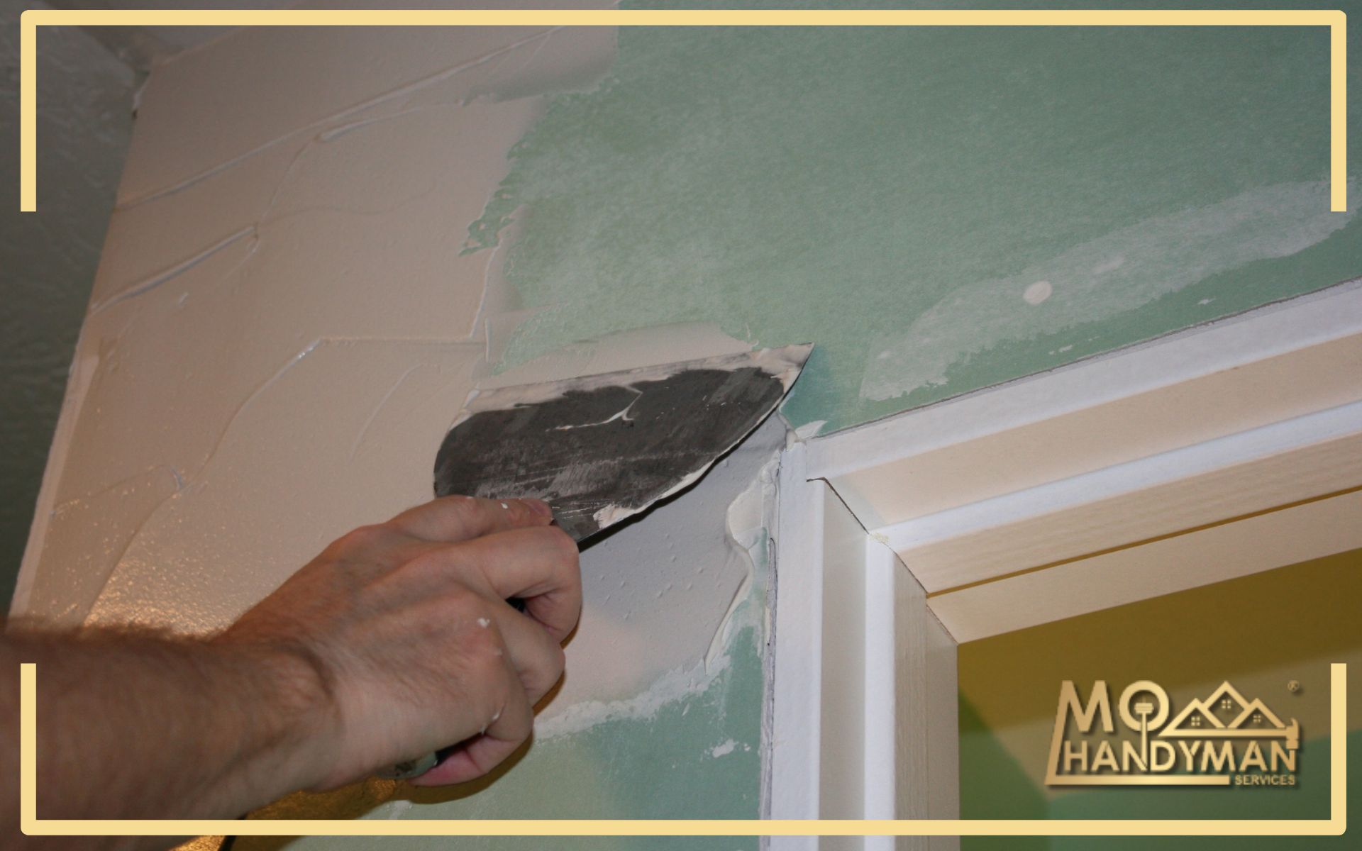 Mastering the art of sanding for smooth walls, preparing your drywall for painting with a focus on achieving a professional, paint-ready surface