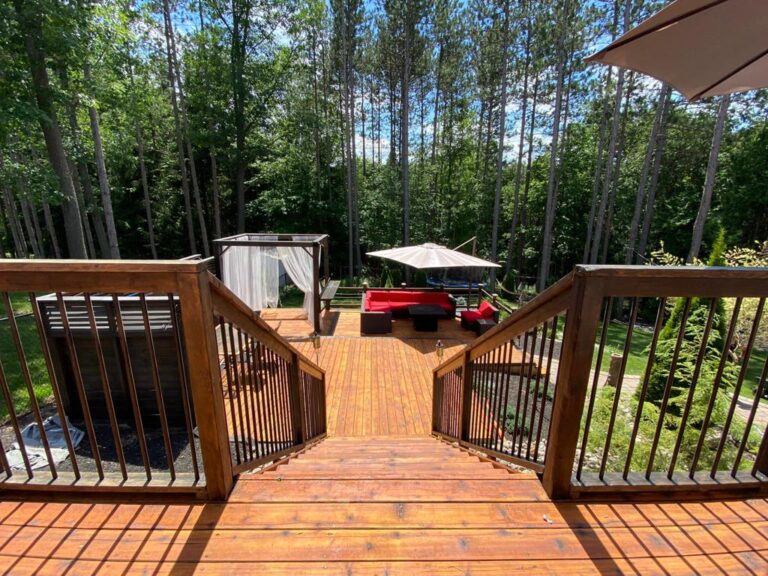 Mo Handyman Services did an excellent job with providing high quality wooden deck for a detached house in Ontario