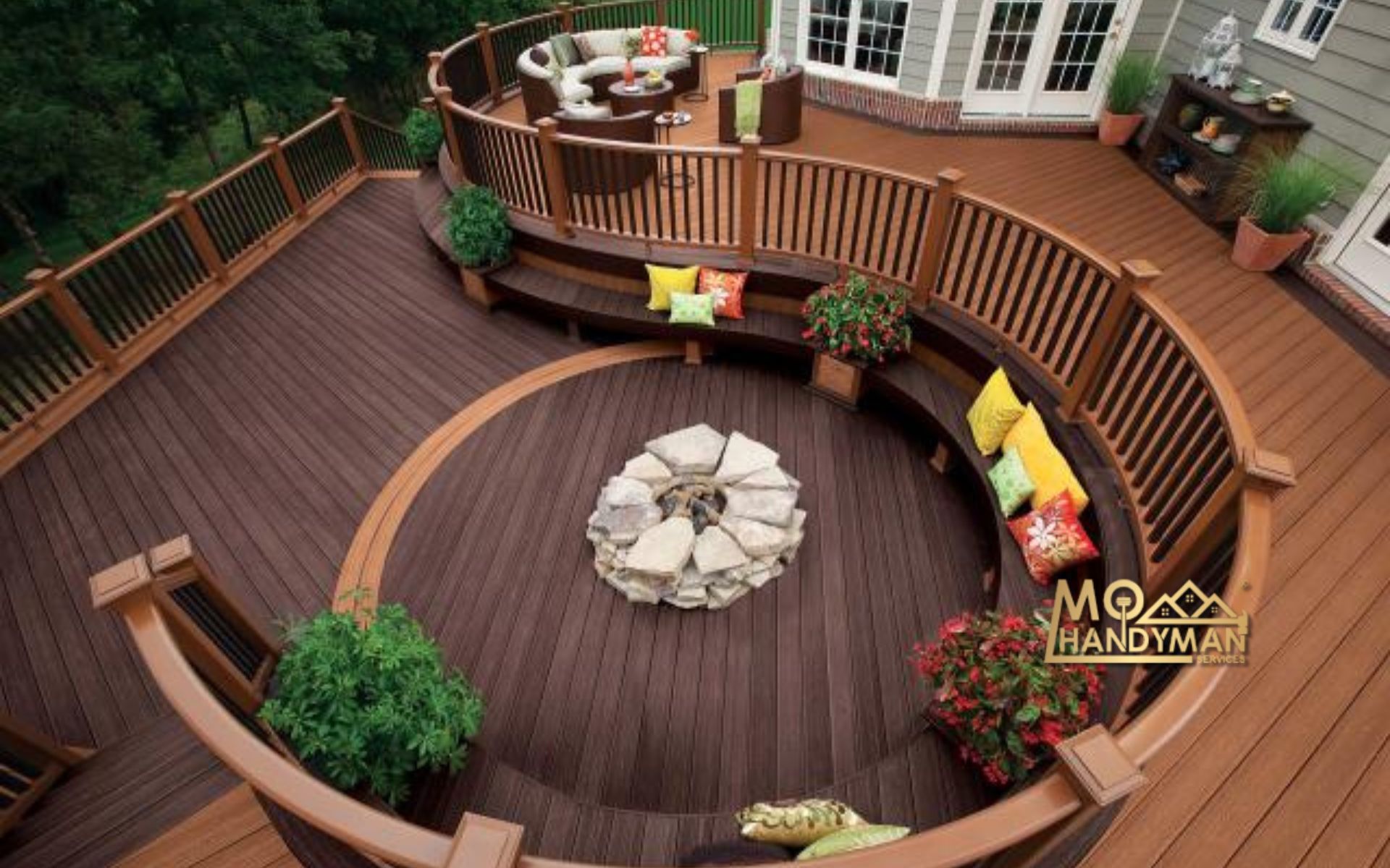 Creative deck ideas for small outdoor spaces